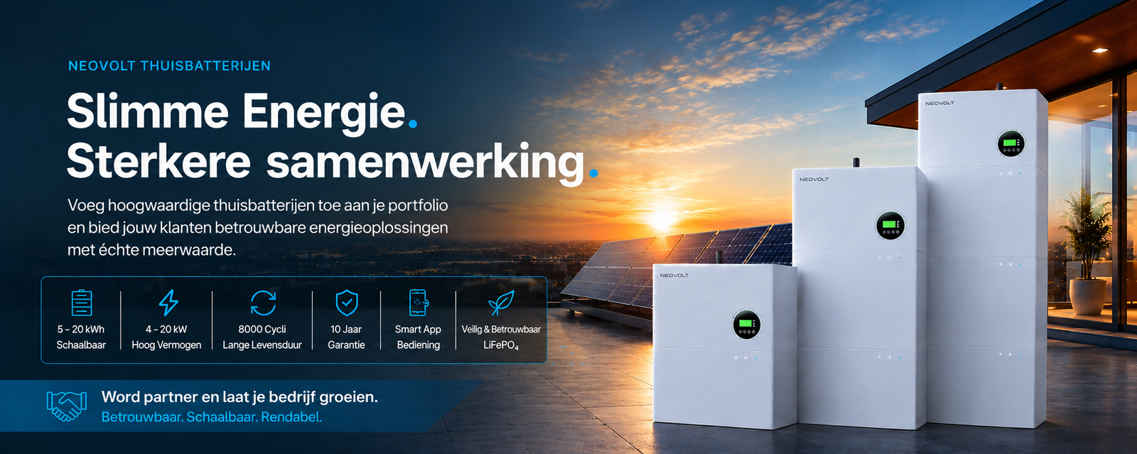 Hero banner with white battery storage units beside solar panels at sunset; Dutch headline reads 'Slimme Energie. Sterkere samenwerking.' and a call to action about reliable energy solutions.